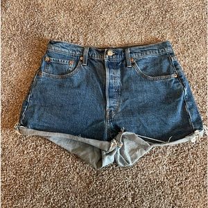 LEVIS 501 WOMENS JEAN SHORTS